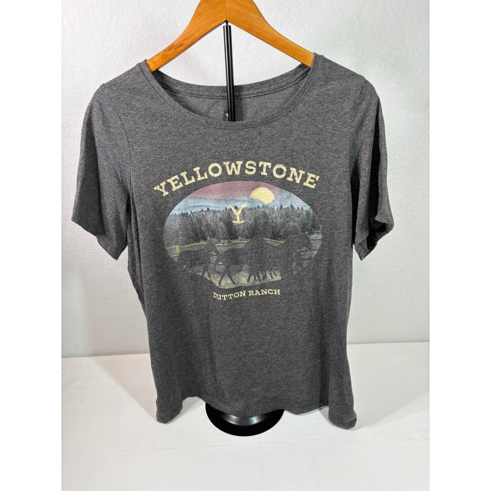 Yellowstone Dutton Ranch Graphic T-Shirt CharcoalGrey Womens Size 0X TV Show Tee